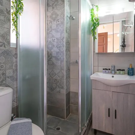 Agrili Sea View 칼라미